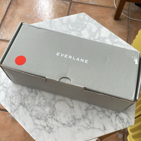 Everlane The Day Crossover Sandal New in Box Size 7 Black - Picture 7 of 16